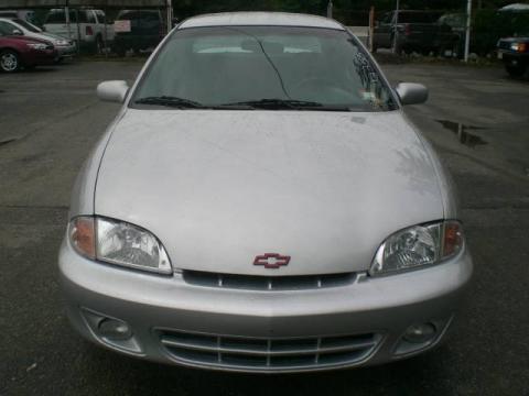 Ultra Silver Metallic Chevrolet Cavalier LS Sport Sedan.  Click to enlarge.