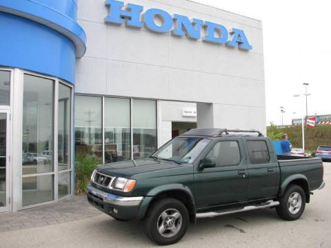 Alpine Green Nissan Frontier SE Crew Cab 4x4.  Click to enlarge.