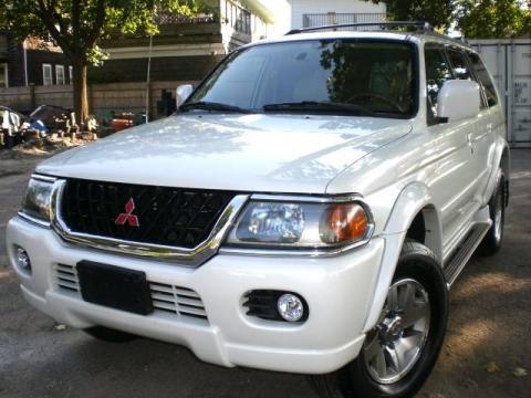 Glacier White Pearl Mitsubishi Montero Sport Limited 4x4.  Click to enlarge.