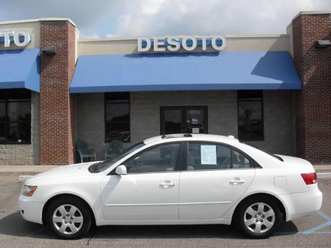 Powder White Pearl Hyundai Sonata GLS.  Click to enlarge.