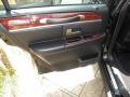 2005 Town Car Signature #8