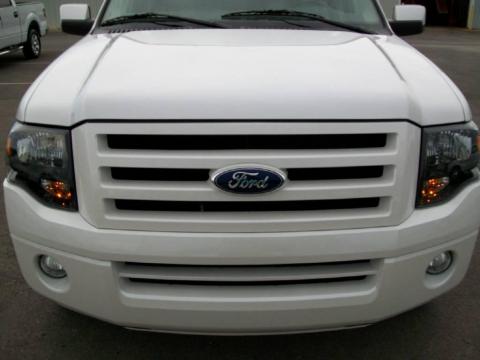 White Platinum Tri-Coat Metallic Ford Expedition Limited.  Click to enlarge.