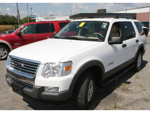 Oxford White Ford Explorer XLT 4x4.  Click to enlarge.
