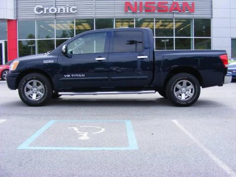 Majestic Blue Nissan Titan SE Crew Cab.  Click to enlarge.