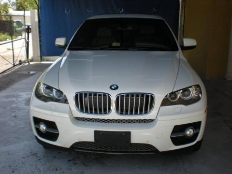 Alpine White BMW X6 xDrive50i.  Click to enlarge.