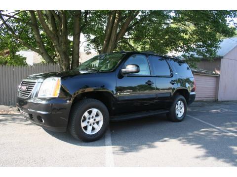 Onyx Black GMC Yukon SLT 4x4.  Click to enlarge.