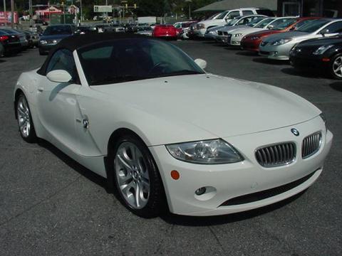 Alpine White BMW Z4 3.0i Roadster. Click to enlarge. Alpine White BMW Z4 3.0i Roadster. Click to enlarge.