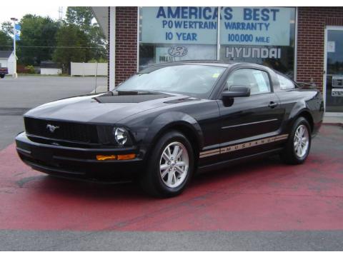 Black Ford Mustang V6 Deluxe Coupe.  Click to enlarge.