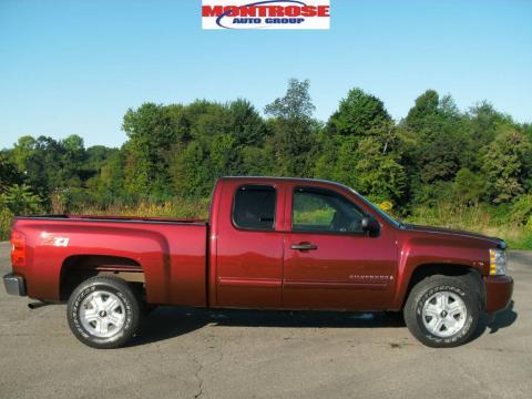 Deep Ruby Red Metallic Chevrolet Silverado 1500 LT Extended Cab 4x4.  Click to enlarge.