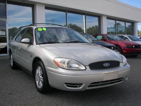 Silver Frost Metallic Ford Taurus SEL Wagon.  Click to enlarge.