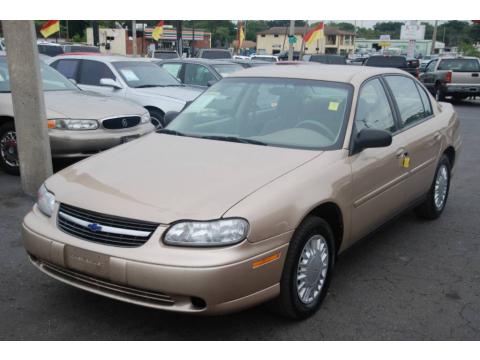 Light Driftwood Metallic Chevrolet Malibu Sedan.  Click to enlarge.