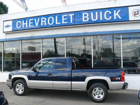 Dark Blue Metallic Chevrolet Silverado 1500 Z71 Extended Cab 4x4.  Click to enlarge.
