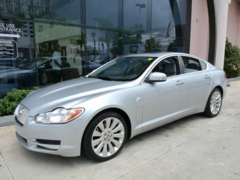 Liquid Silver Metallic Jaguar XF Premium Luxury.  Click to enlarge.