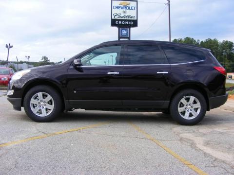 Dark Cherry Metallic Chevrolet Traverse LT.  Click to enlarge.