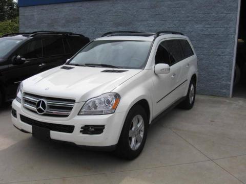 Arctic White Mercedes-Benz GL 450 4Matic.  Click to enlarge.