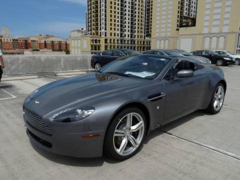 Casino Royale Aston Martin V8 Vantage Roadster.  Click to enlarge.
