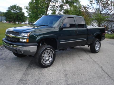 Dark Green Metallic Chevrolet Silverado 1500 Z71 Extended Cab 4x4.  Click to enlarge.