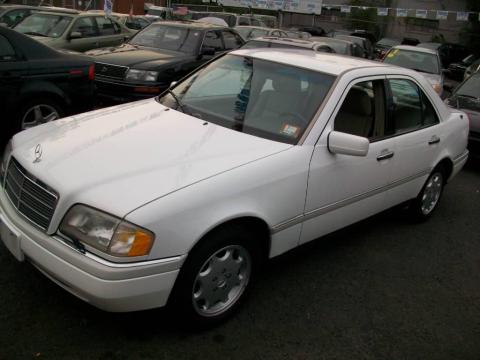 Polar White Mercedes-Benz C 220 Sedan.  Click to enlarge.