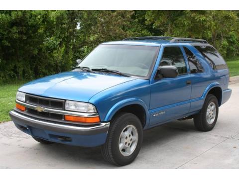 Space Blue Metallic Chevrolet Blazer LS 4x4.  Click to enlarge.