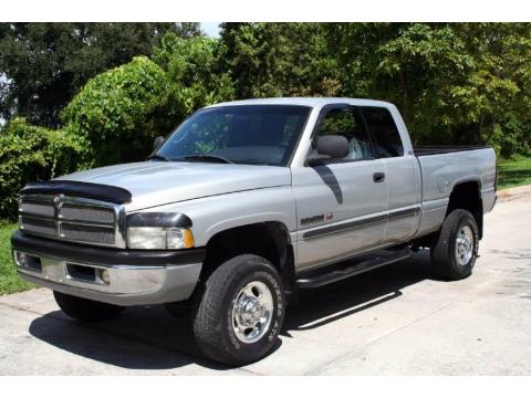 Light Driftwood Satin Glow Dodge Ram 2500 SLT Extended Cab 4x4.  Click to enlarge.