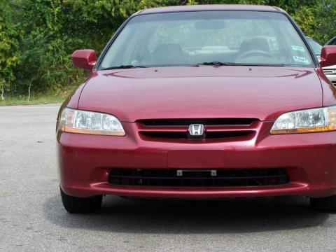 Ruby Red Pearl Honda Accord SE Sedan.  Click to enlarge.