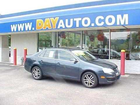 Blue Graphite Metallic Volkswagen Jetta 2.5 Sedan.  Click to enlarge.