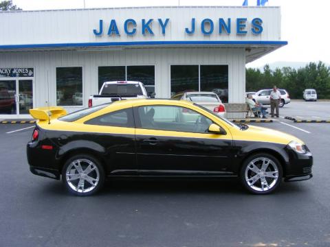 Rally Yellow Chevrolet Cobalt LT Coupe.  Click to enlarge.