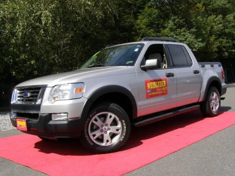 Silver Birch Metallic Ford Explorer Sport Trac XLT 4x4.  Click to enlarge.