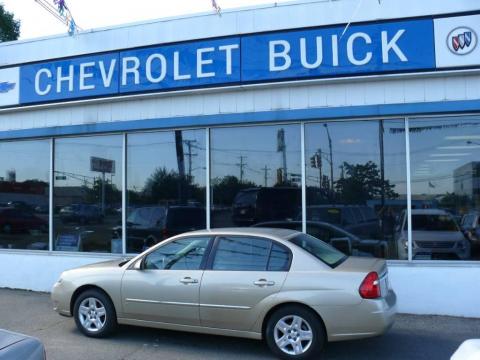 Sandstone Metallic Chevrolet Malibu LT V6 Sedan.  Click to enlarge.