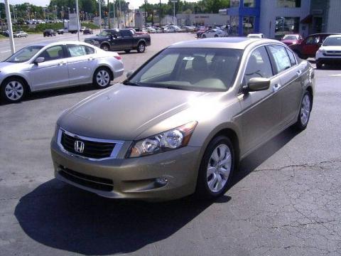 Bold Beige Metallic Honda Accord EX V6 Sedan.  Click to enlarge.