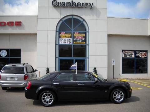 Brilliant Black Chrysler 300 C HEMI.  Click to enlarge.