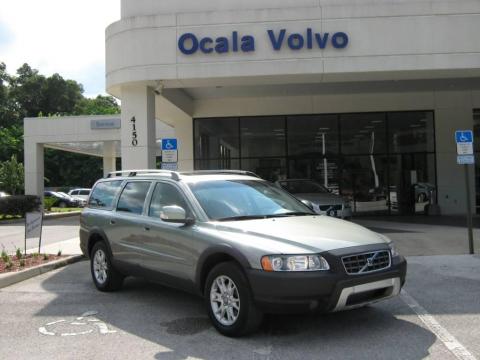 Willow Green Metallic Volvo XC70 AWD.  Click to enlarge.