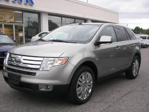 Vapor Silver Metallic Ford Edge Limited AWD.  Click to enlarge.