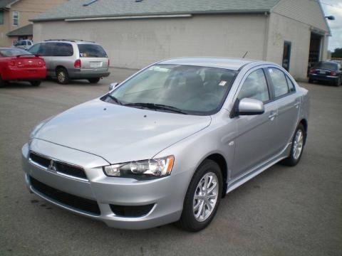 Apex Silver Metallic Mitsubishi Lancer ES.  Click to enlarge.