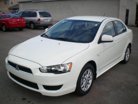 Wicked White Metallic Mitsubishi Lancer ES.  Click to enlarge.