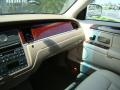 2005 Town Car Signature #14