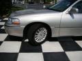 2005 Town Car Signature #22
