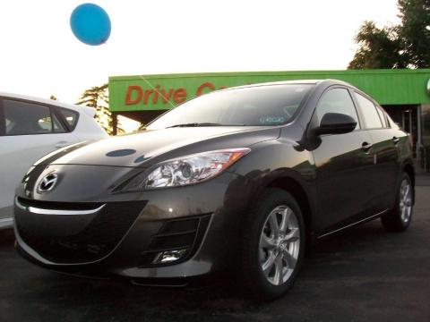 Graphite Mica Mazda MAZDA3 i Touring 4 Door.  Click to enlarge.