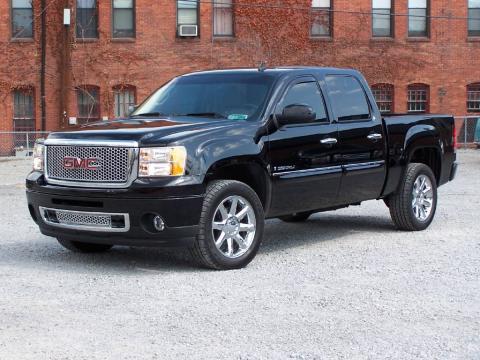 Onyx Black GMC Sierra 1500 Denali Crew Cab AWD.  Click to enlarge.