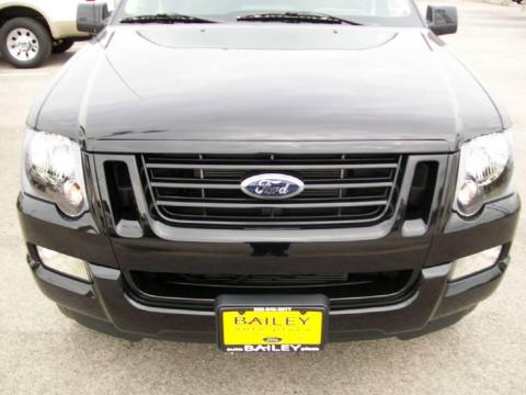 Black Ford Explorer XLT.  Click to enlarge.