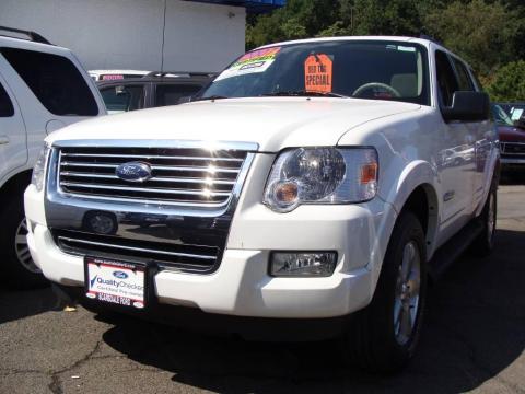 Oxford White Ford Explorer XLT 4x4.  Click to enlarge.