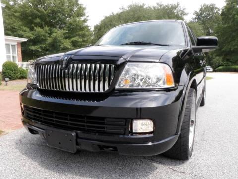 Black Lincoln Navigator Ultimate.  Click to enlarge.