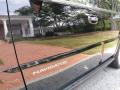 2006 Navigator Ultimate #19