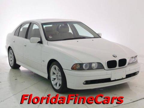 Alpine White BMW 5 Series 525i Sedan.  Click to enlarge.