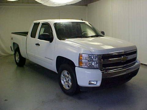 Summit White Chevrolet Silverado 1500 LT Extended Cab 4x4.  Click to enlarge.