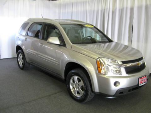 Silverstone Metallic Chevrolet Equinox LT AWD.  Click to enlarge.