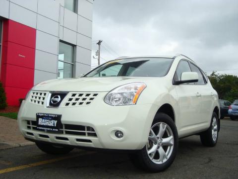 2008 Nissan Rogue Interior. Pearl 2008 Nissan Rogue SL