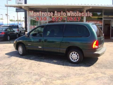 Forest Green Pearl Plymouth Grand Voyager Expresso.  Click to enlarge.