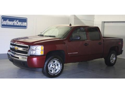 Deep Ruby Red Metallic Chevrolet Silverado 1500 LT Crew Cab 4x4.  Click to enlarge.
