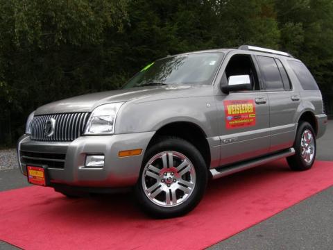 Vapor Silver Metallic Mercury Mountaineer Premier AWD.  Click to enlarge.